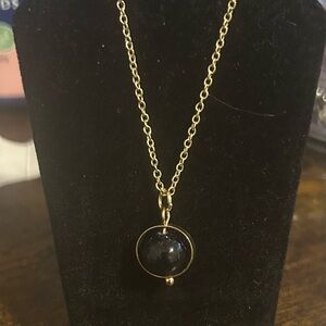 Elegant Gold and Black Pendant Necklace